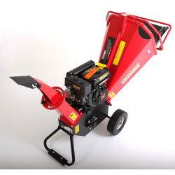 Broyeur de végétaux à moteur essence 7 cv