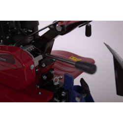 2 vitesses avant et une arrière